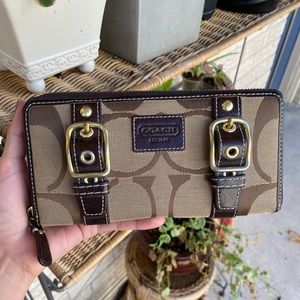 Authentic Coach brown wallet
